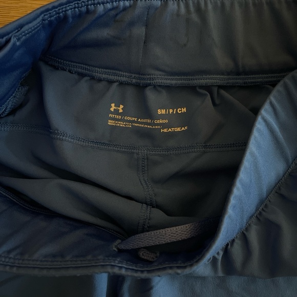 Under Armour UCLA athletic shorts - Picture 2 of 4
